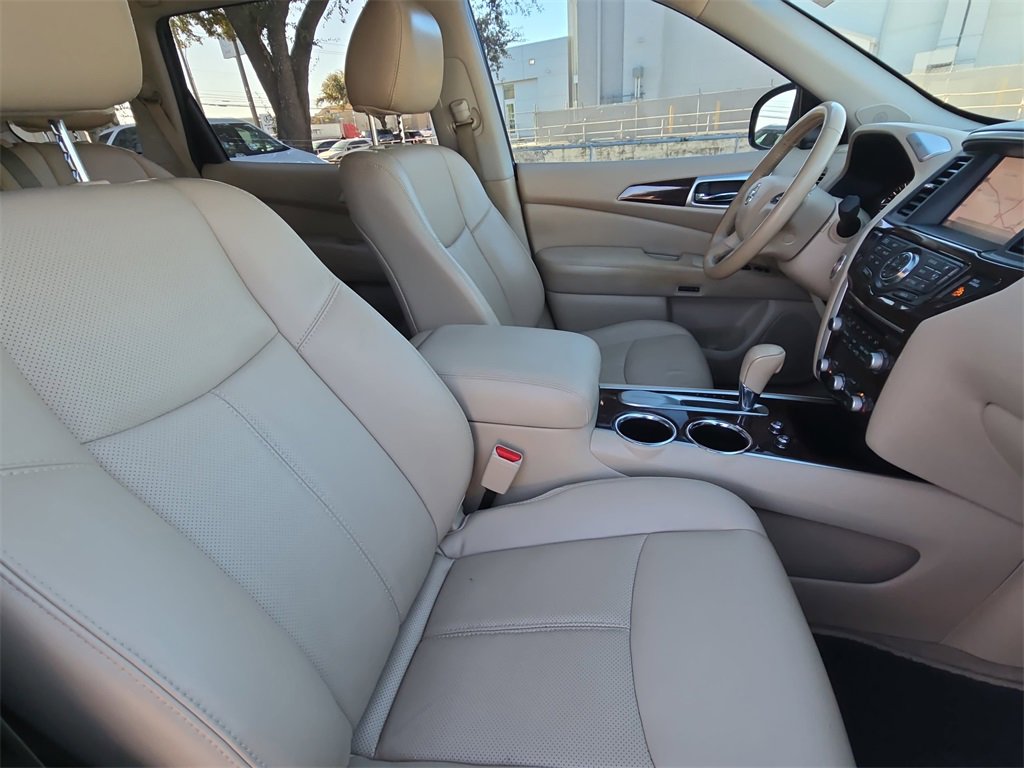Used 2015 Nissan Pathfinder Platinum image 10