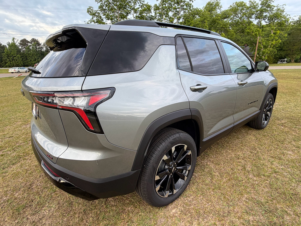 New 2026 Chevrolet Equinox RS w/ Convenience Package III FWD image 30