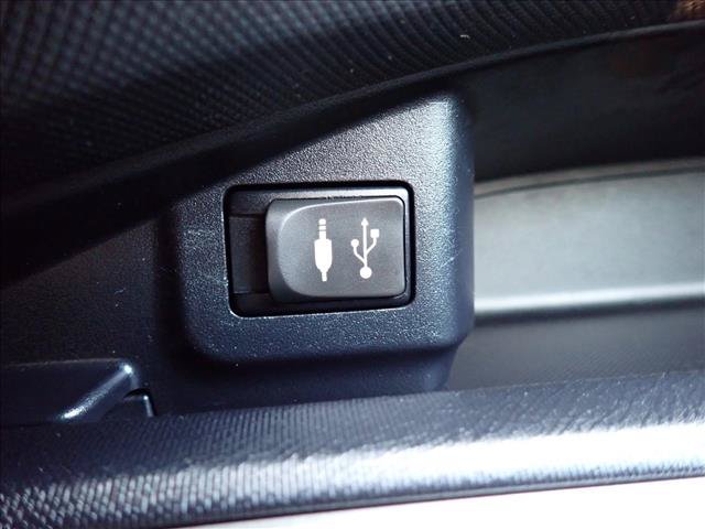 Used 2014 Toyota Prius C Three FWD image 17