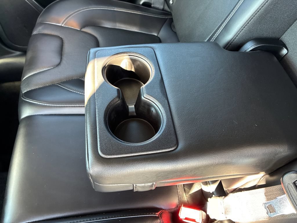 Used 2019 Jeep Cherokee Limited AWD/4WD image 19