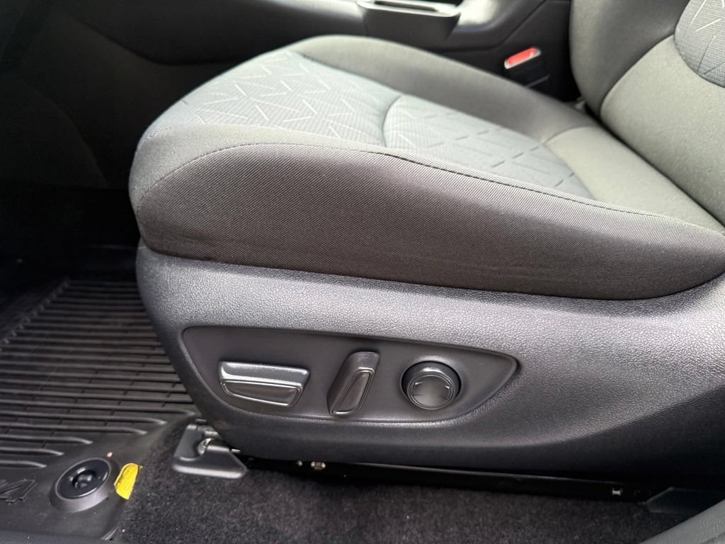 Certified 2025 Toyota RAV4 XLE w/ Convenience Package AWD/4WD image 16