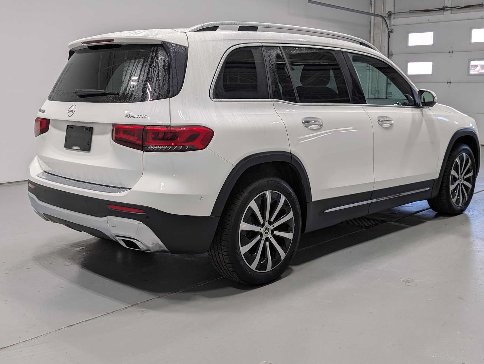 Used 2022 Mercedes-Benz GLB 250 4MATIC image 8