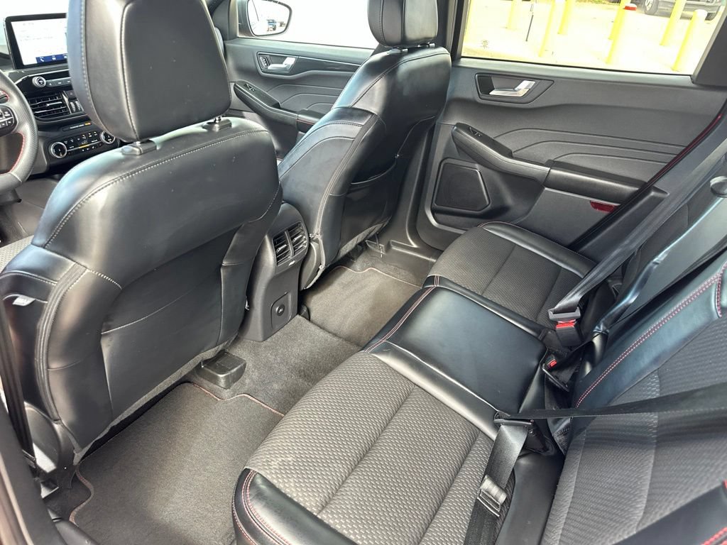 Used 2023 Ford Escape ST-Line AWD/4WD image 18