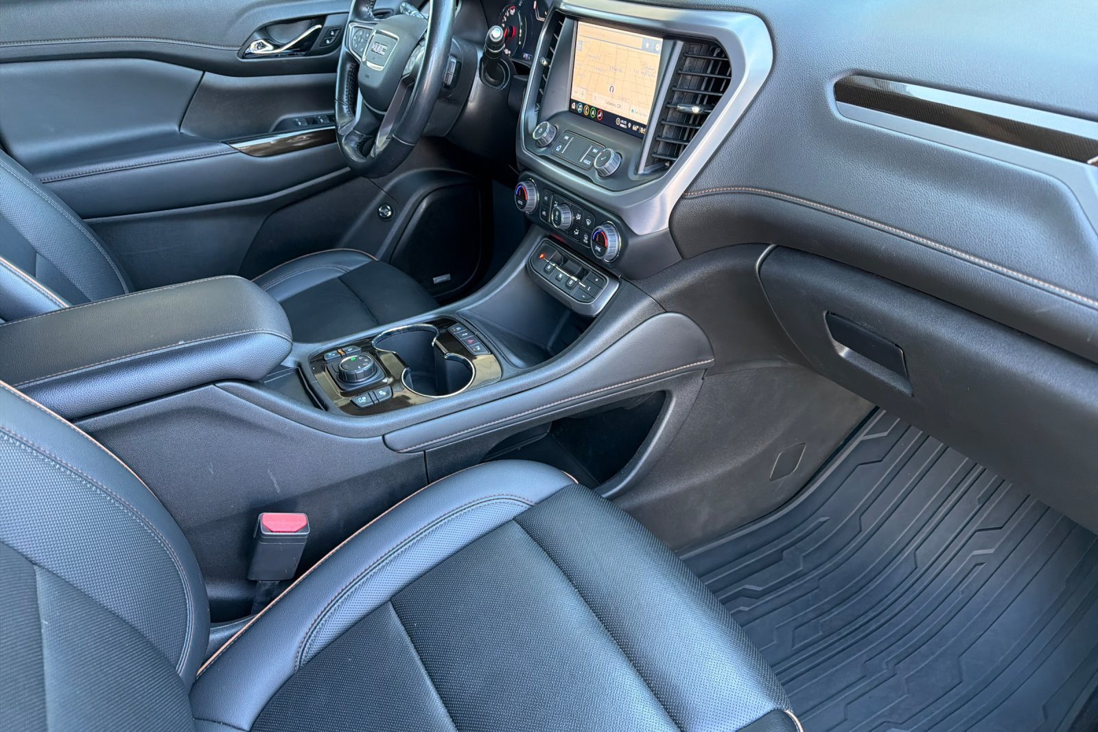 Used 2022 GMC Acadia AT4 w/ Technology Package AWD/4WD image 14