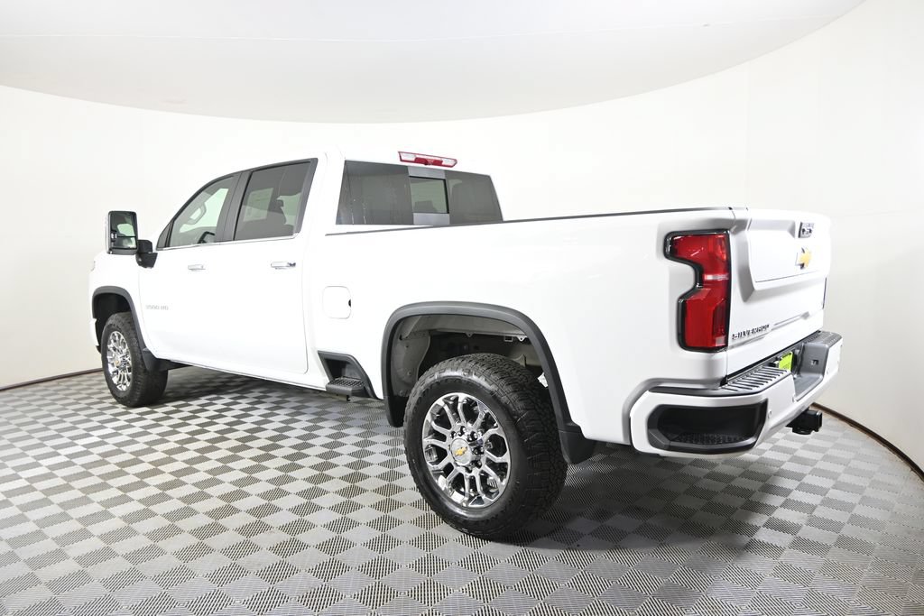 Used 2026 Chevrolet Silverado 3500 LT w/ Z71 Chrome Sport Edition AWD/4WD image 4