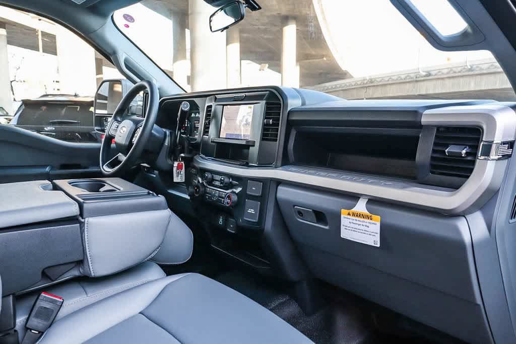 New 2026 Ford F350 XL w/ XL Chrome Package RWD image 12