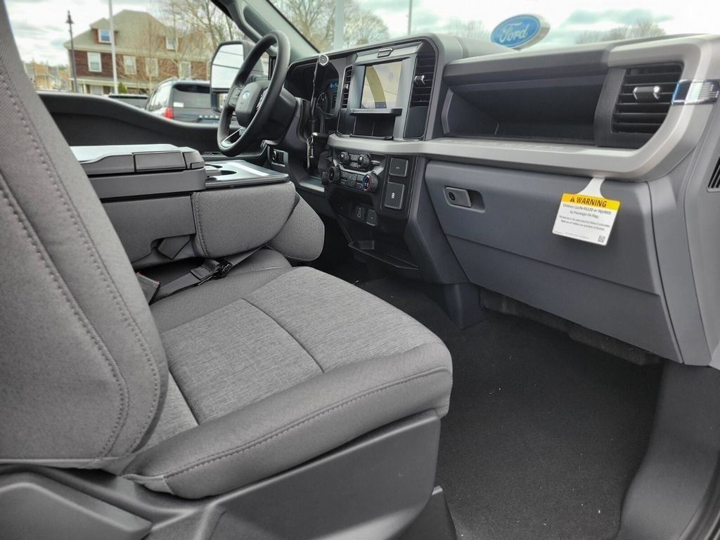 New 2026 Ford F250 XL w/ STX Appearance Package AWD/4WD image 9