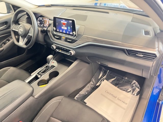 Used 2025 Nissan Altima 2.5 SV image 9
