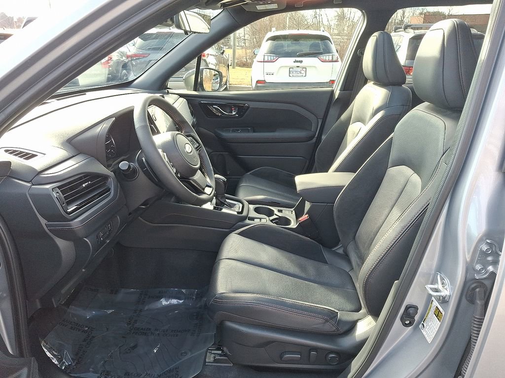 Certified 2025 Subaru Forester Touring AWD/4WD image 15
