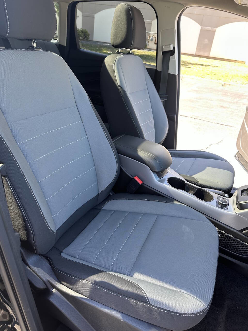 Used 2016 Ford Escape SE w/ SE Cold Weather Package image 20