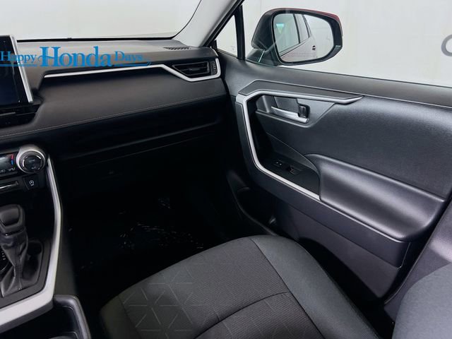 Used 2023 Toyota RAV4 XLE image 30
