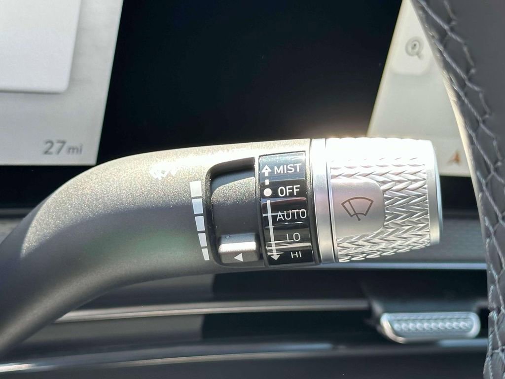 New 2024 Genesis GV60 Advanced image 24