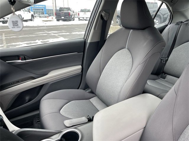 Used 2023 Toyota Camry LE image 23