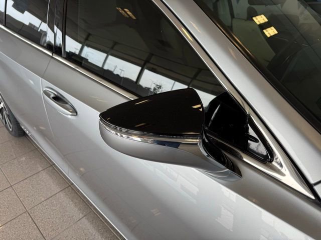 Used 2022 Lexus ES 300h w/ Premium Package image 11