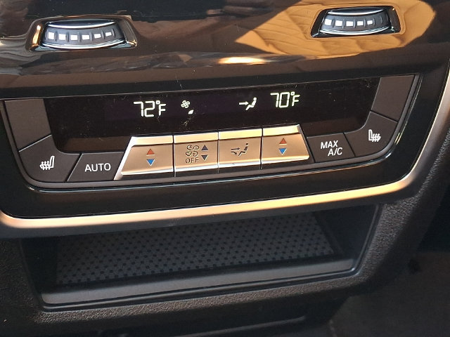 New 2027 BMW X7 xDrive40i w/ M Sport Package AWD/4WD image 8