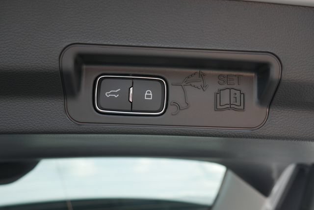 New 2026 Ford Explorer Active w/ Active Comfort Package AWD/4WD image 13