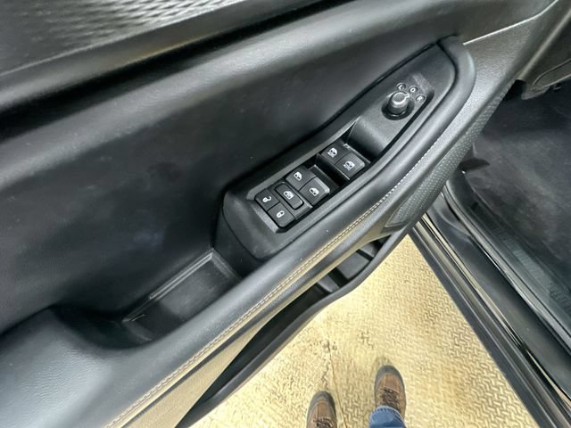 Certified 2025 Jeep Grand Cherokee Altitude AWD/4WD image 16