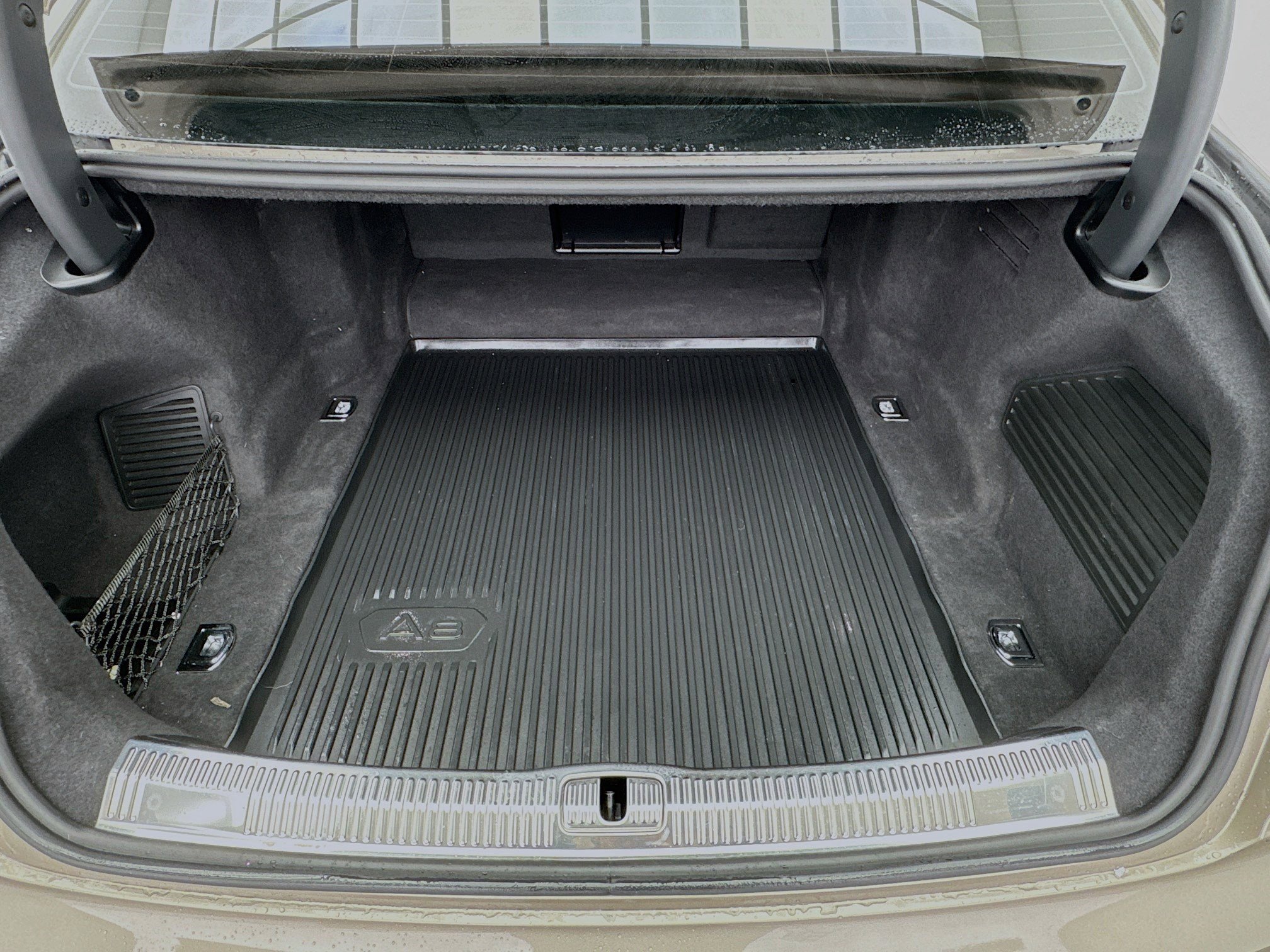 Used 2021 Audi A8 L 3.0T w/ Executive Plus Package image 17