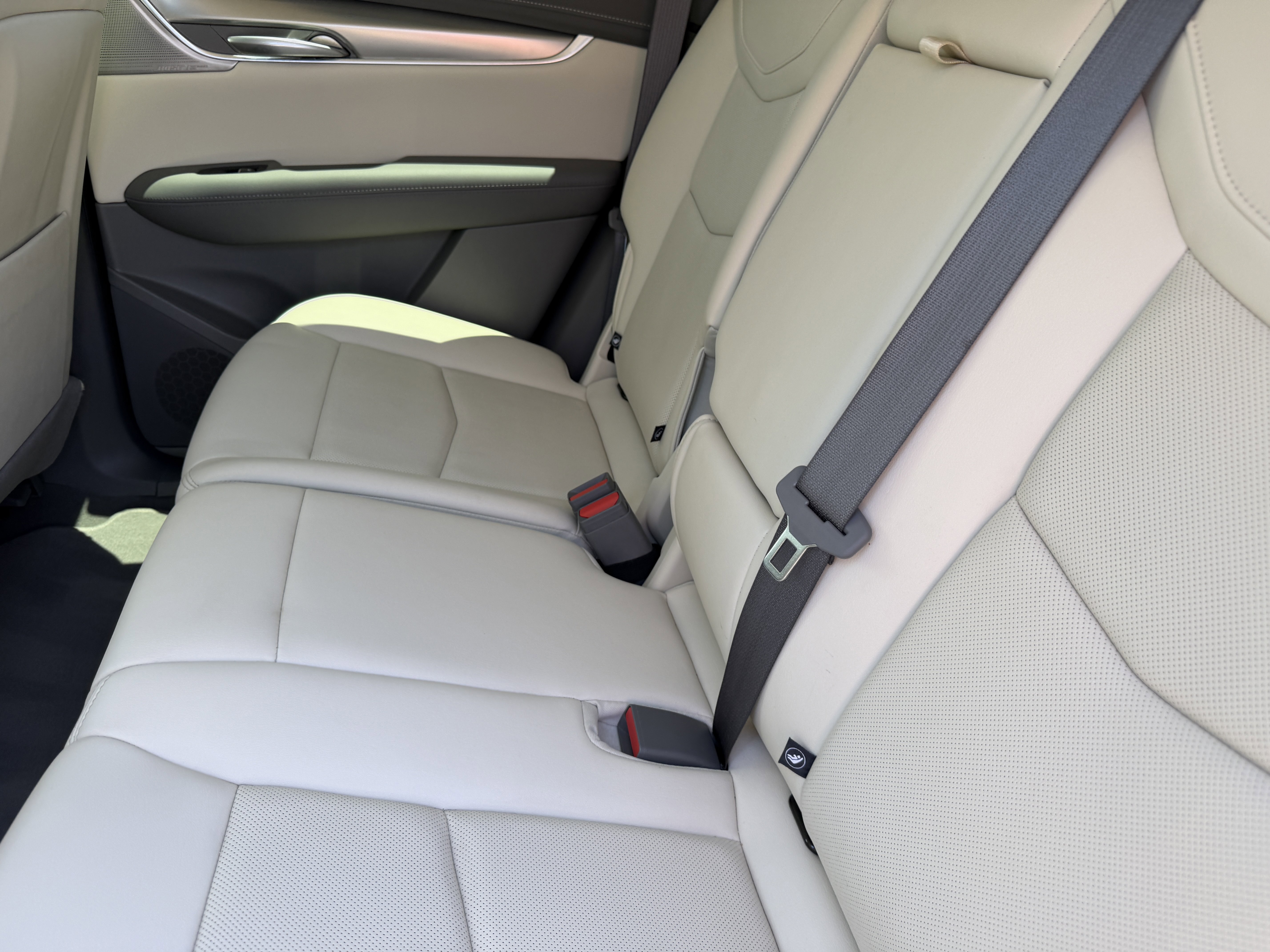 Certified 2023 Cadillac XT5 Premium Luxury FWD image 17