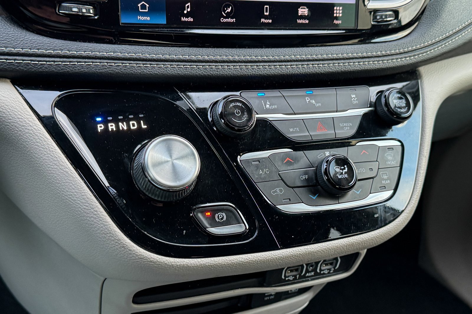 Used 2022 Chrysler Pacifica Touring-L image 20