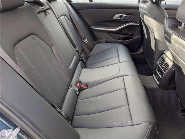 Used 2025 BMW 330i Sedan w/ Convenience Package image 21