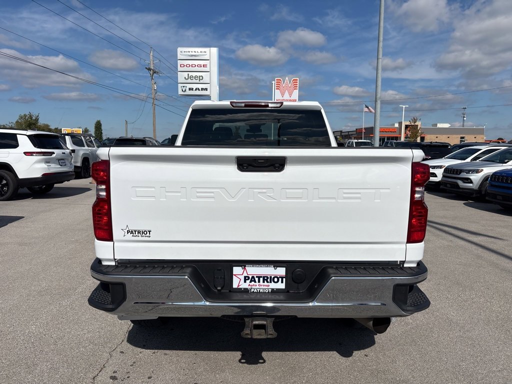 Used 2024 Chevrolet Silverado 2500 LT image 4