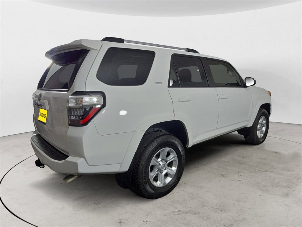 Used 2020 Toyota 4Runner SR5 image 5