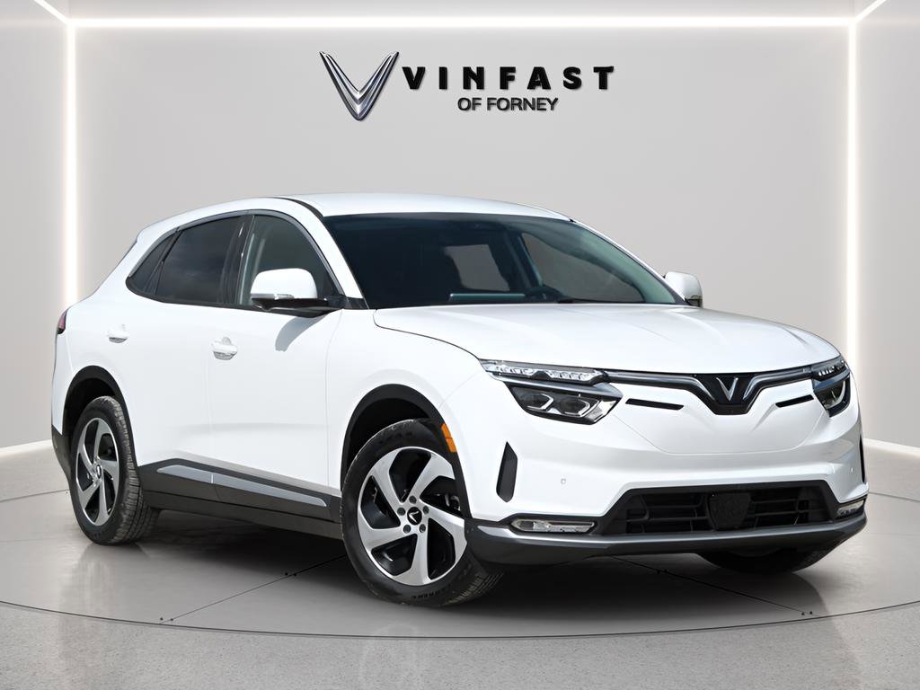 New 2025 VinFast VF 8 Eco image 4