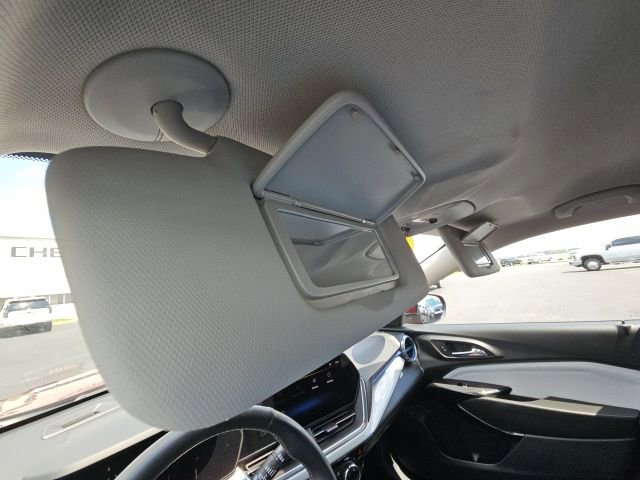 Used 2024 Chevrolet Trax LT w/ LT Convenience Package image 46