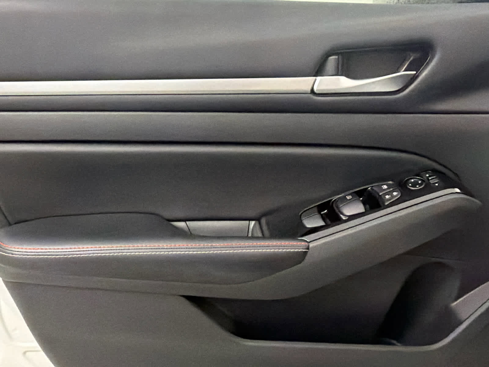 Used 2024 Nissan Altima 2.5 SR w/ SR Premium Package image 22