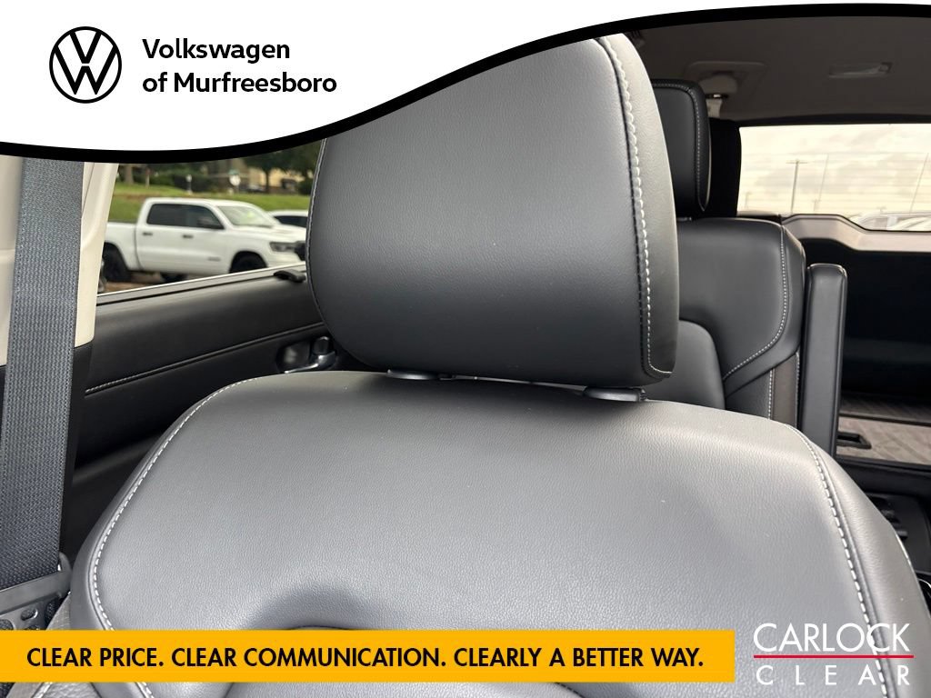 Used 2024 Nissan Pathfinder SL w/ SL Premium Package AWD/4WD image 23