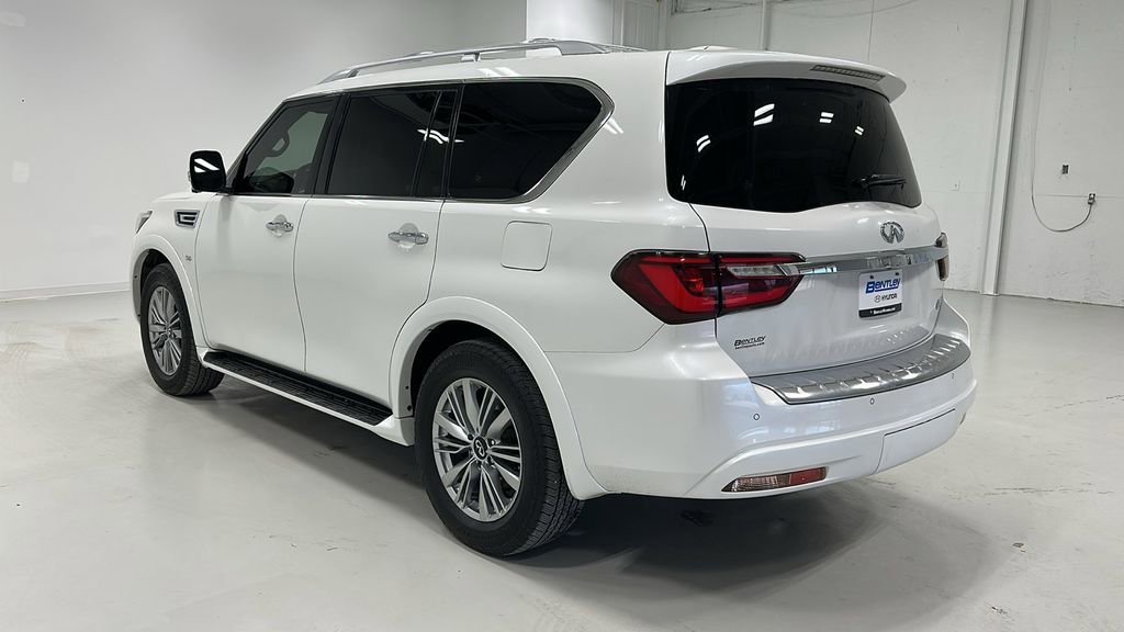 Used 2019 INFINITI QX80 Luxe w/ All-Season Package image 3