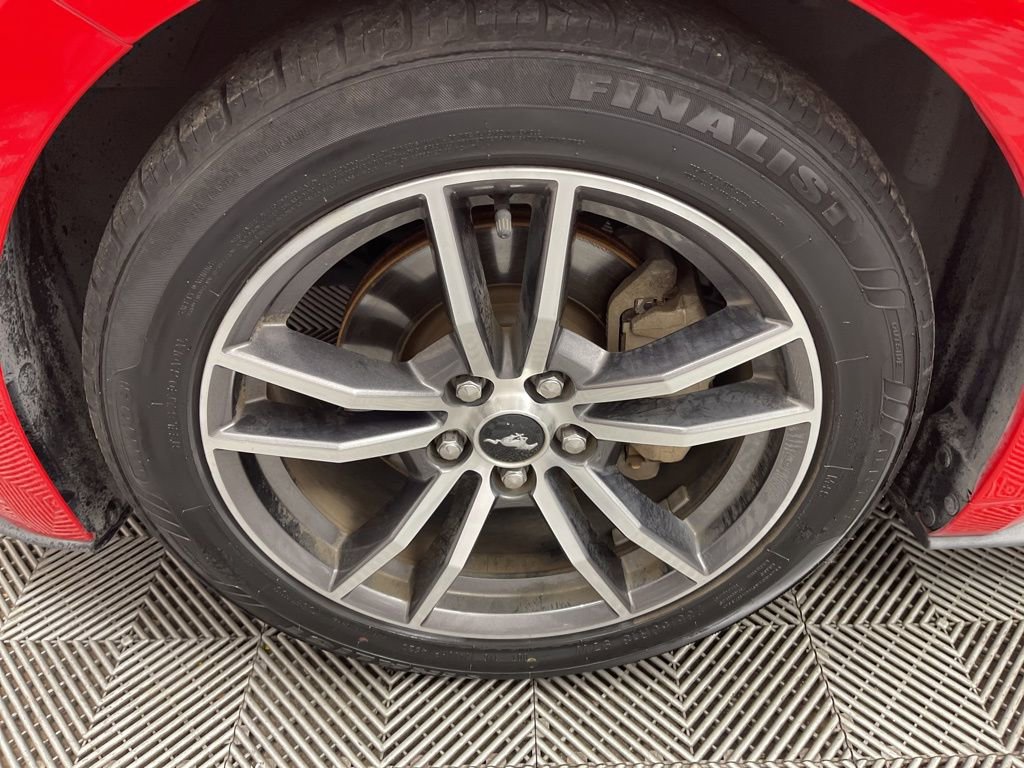 Used 2017 Ford Mustang Premium image 27