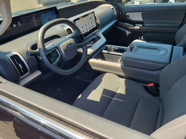Certified 2025 Ford Expedition Max Active RWD image 3