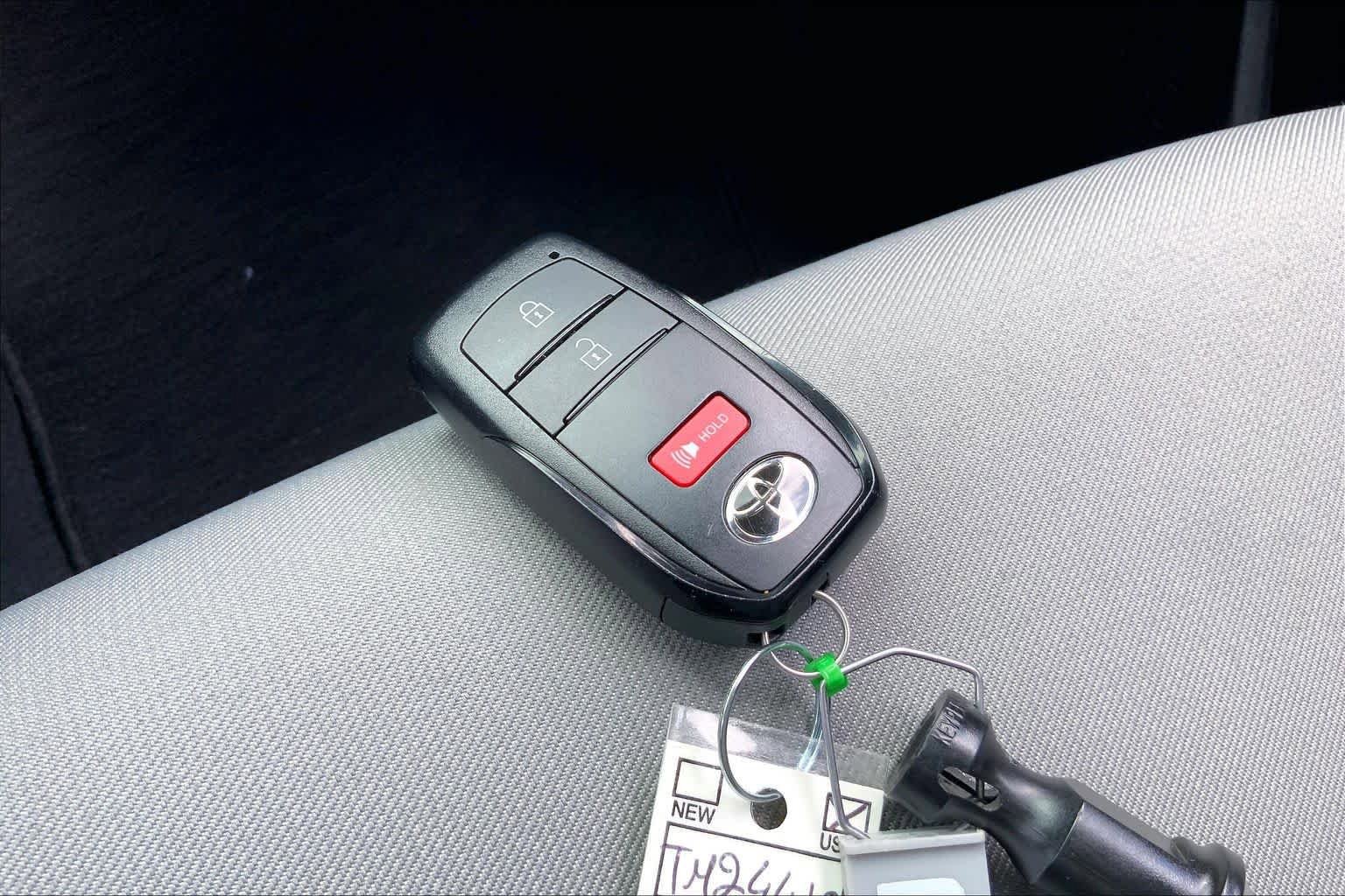 Used 2026 Toyota Tacoma SR5 AWD/4WD image 13