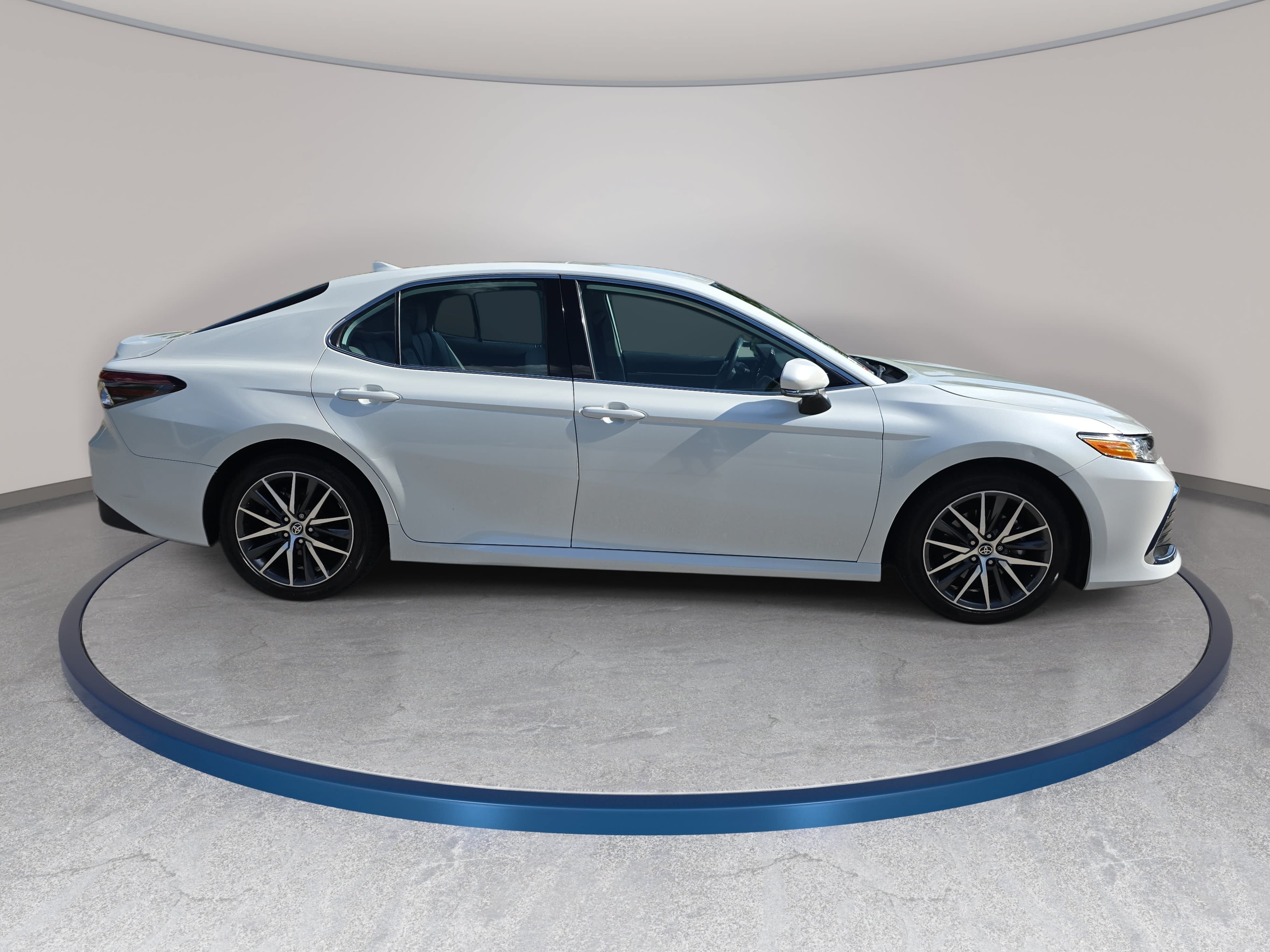 Certified 2023 Toyota Camry XLE FWD image 4