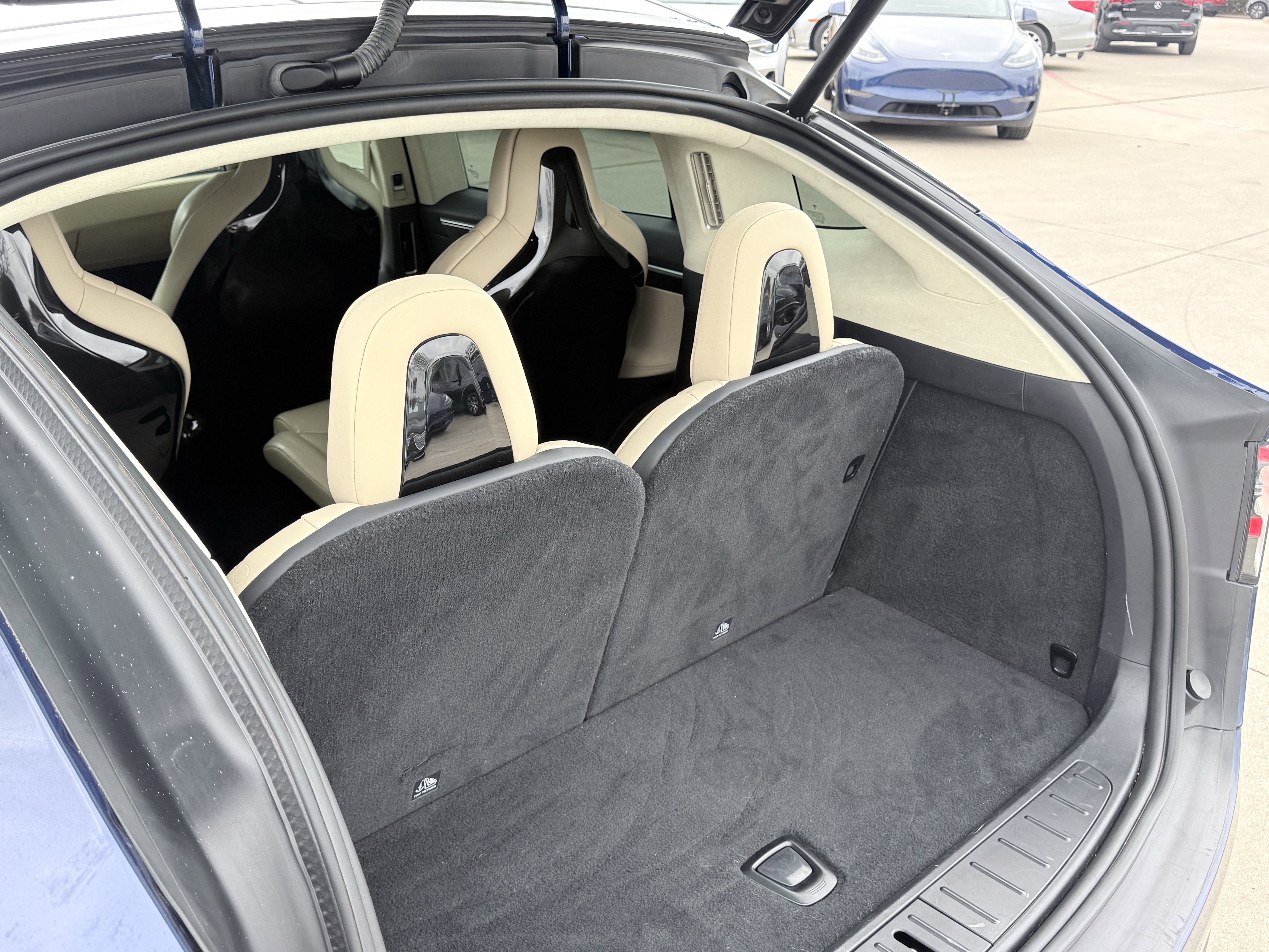 Used 2017 Tesla Model X 75D image 14