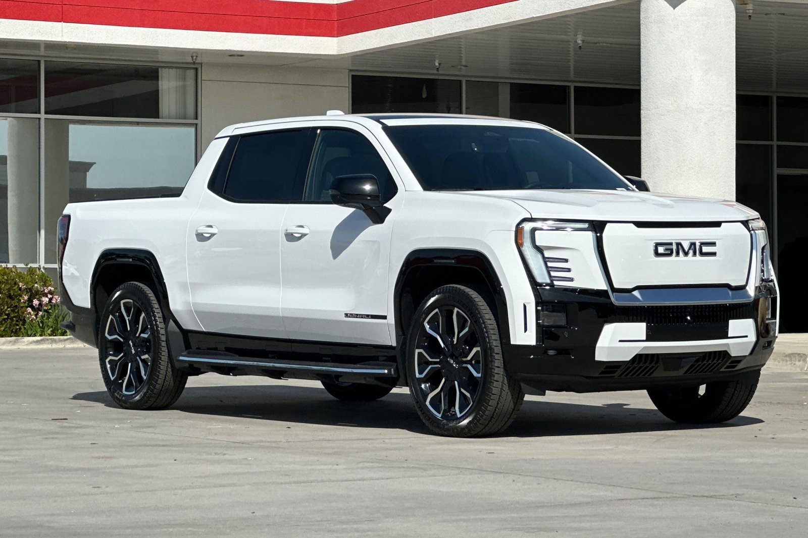 New 2025 GMC Sierra EV Denali image 9