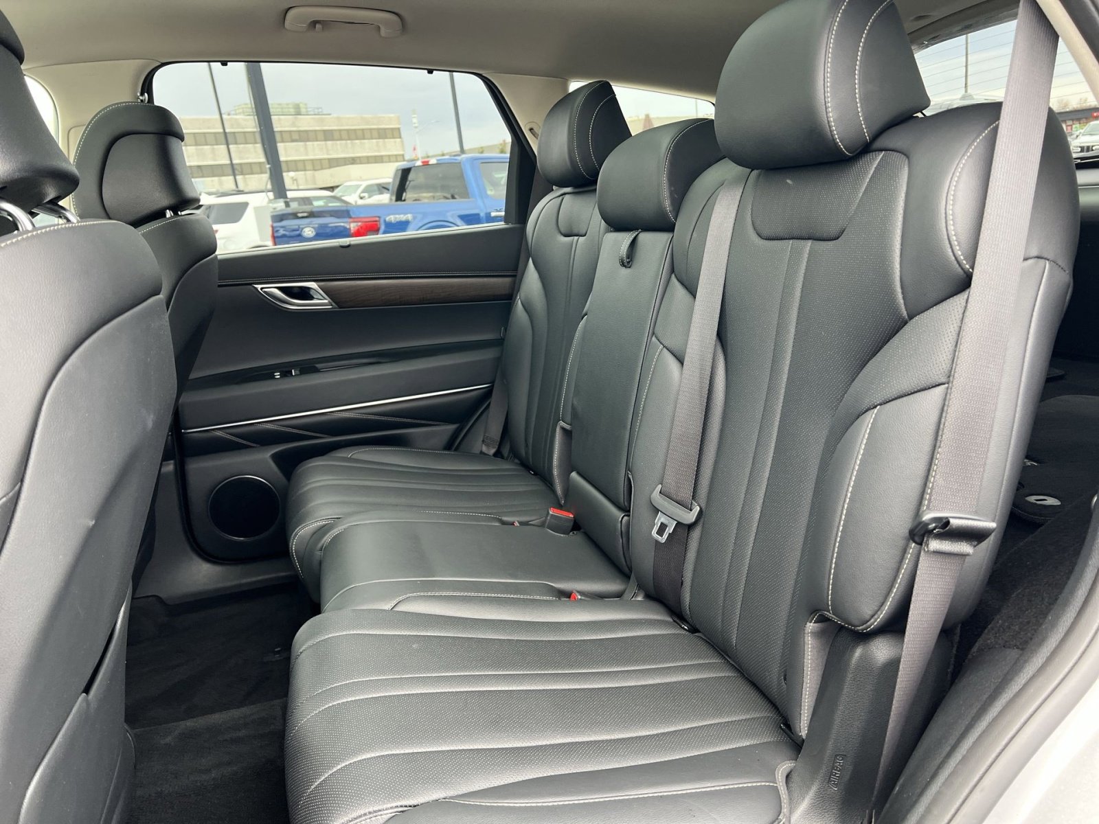 Used 2024 Genesis GV80 3.5T image 25