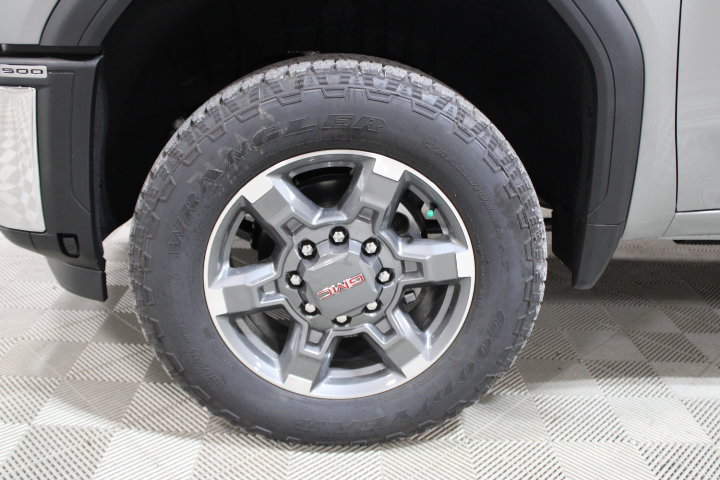 New 2026 GMC Sierra 2500 SLE w/ SLE Value Package; AWD/4WD image 44