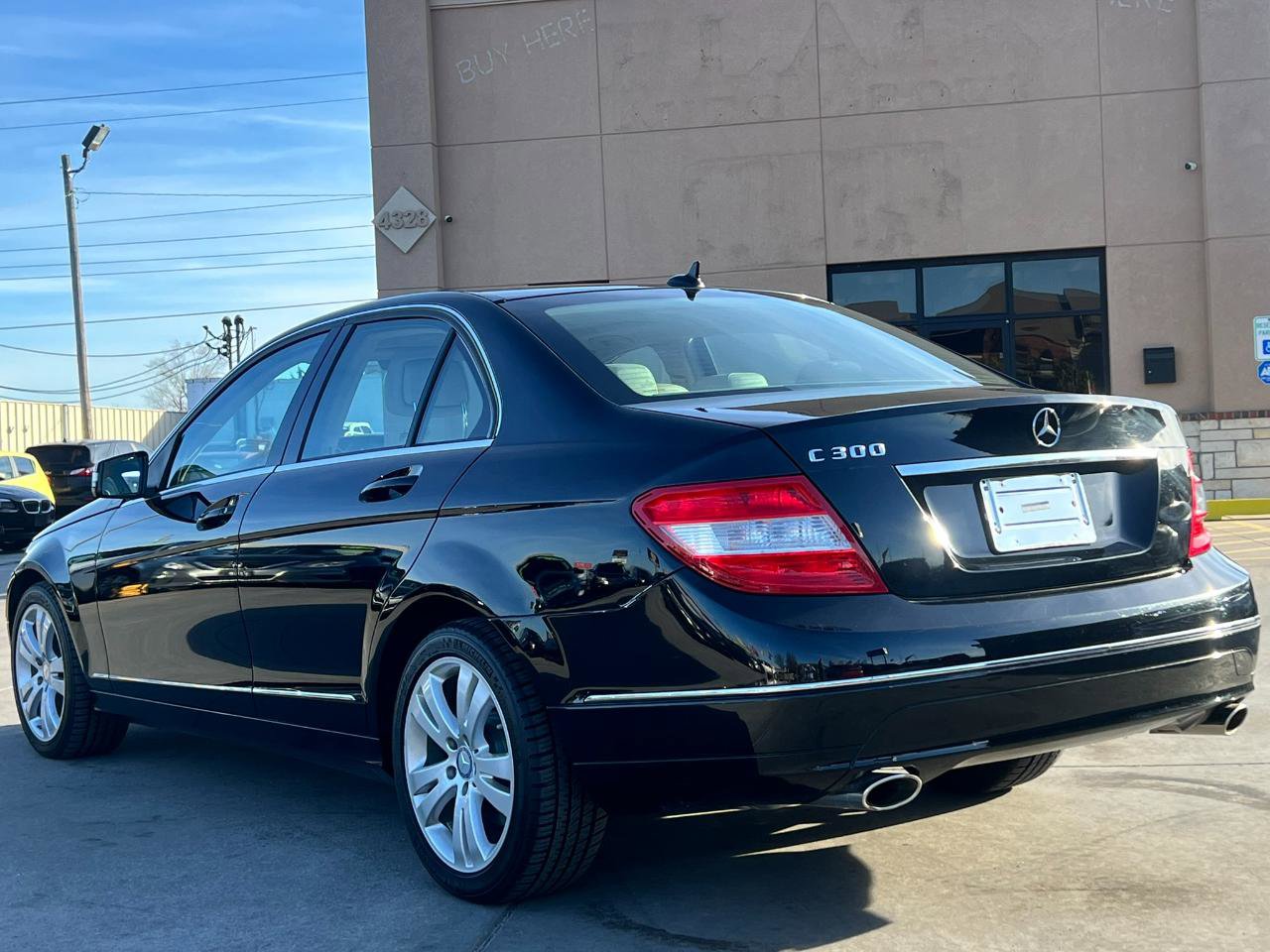 Used 2010 Mercedes-Benz C 300 Sedan image 6