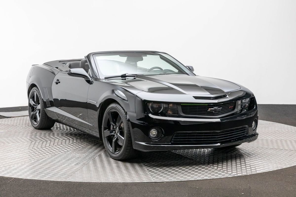 Used 2012 Chevrolet Camaro SS w/ RS Package image 4