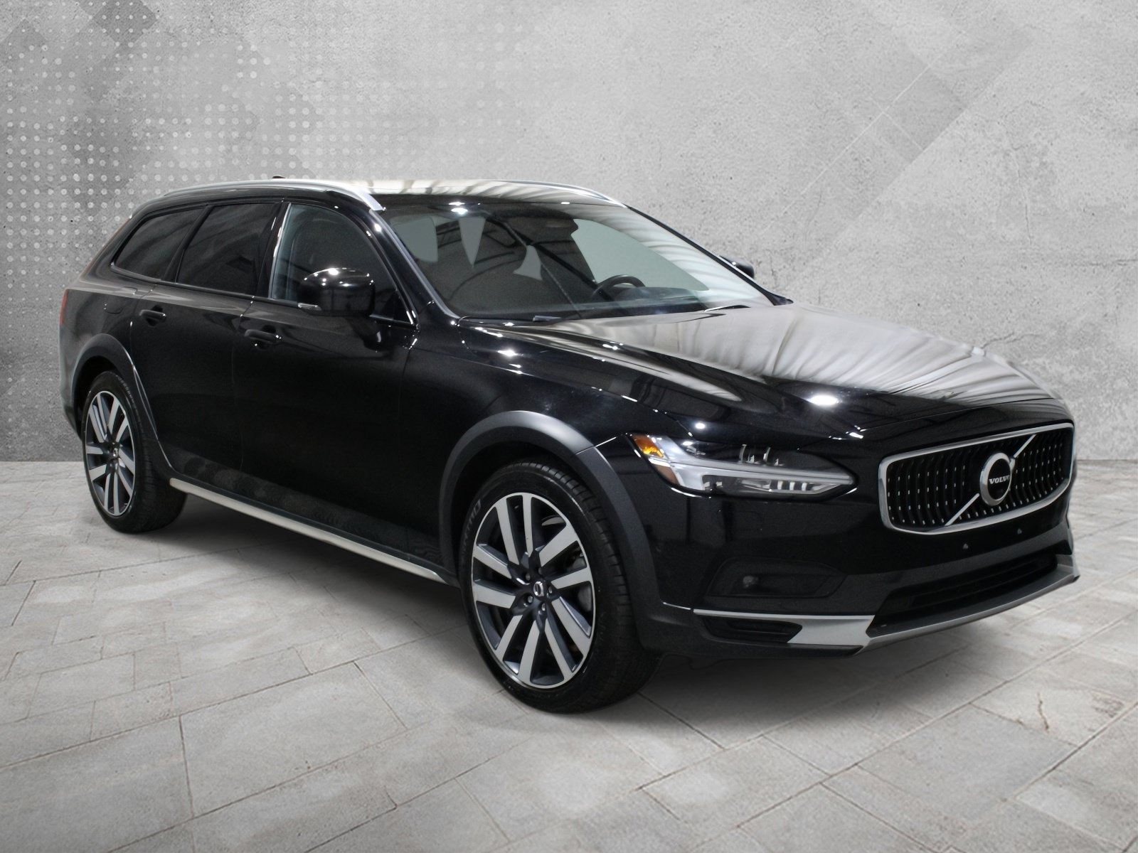 Used 2023 Volvo V90 B6 Cross Country Ultimate