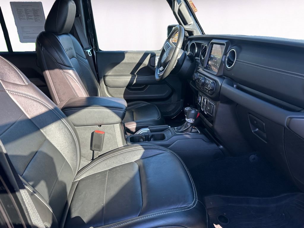 Used 2022 Jeep Wrangler Unlimited Sahara w/ Cold Weather Group image 15