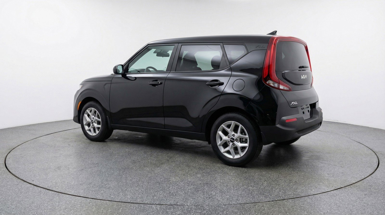 Used 2025 Kia Soul LX w/ LX Technology Package FWD image 6