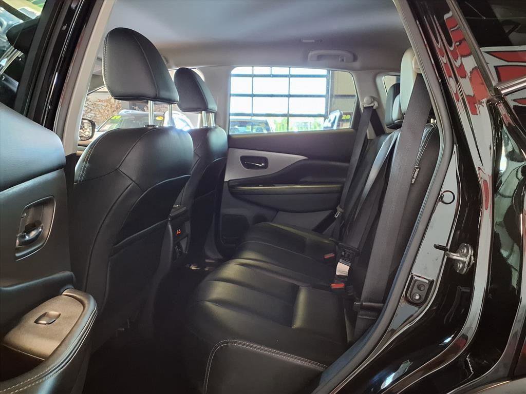 Used 2023 Nissan Murano SV image 14