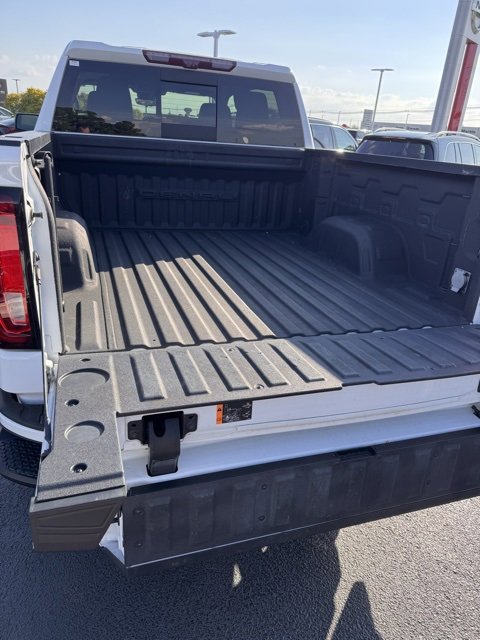 Used 2022 GMC Sierra 1500 Denali w/ Denali Reserve Package image 12