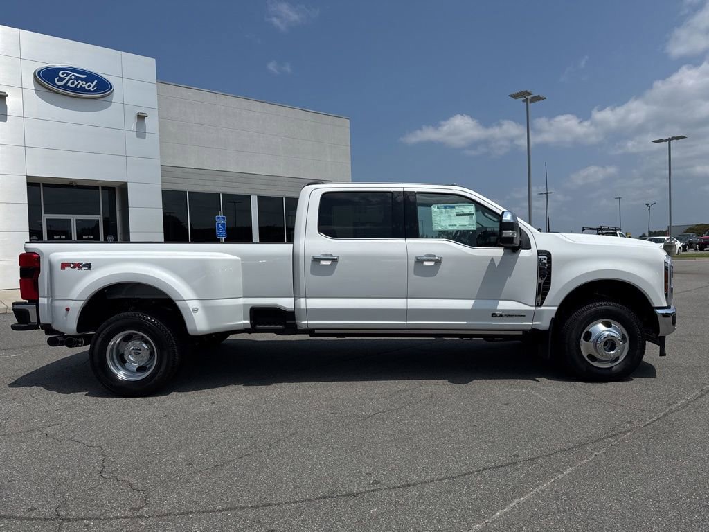 New 2025 Ford F350 Lariat w/ Lariat Ultimate Package image 2