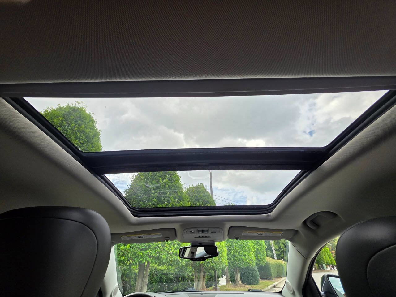 Used 2012 Buick LaCrosse Premium w/ Driver Confidence Package image 27