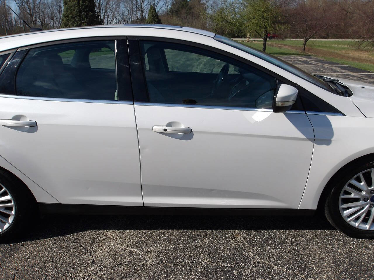 Used 2016 Ford Focus Titanium image 36